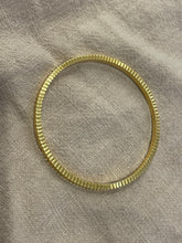 Load image into Gallery viewer, Meet Me Half Way Bangle