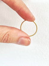 Load image into Gallery viewer, Twisted Thread Ring