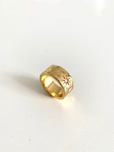 Load image into Gallery viewer, Sparks Fly Ring Large