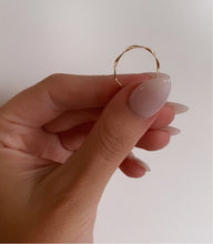 Load image into Gallery viewer, Halo Ring Solid Gold