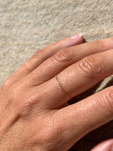 Load image into Gallery viewer, Solid Gold Chain Ring