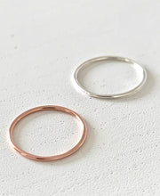 Load image into Gallery viewer, Smooth Thread Ring