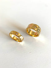 Load image into Gallery viewer, Sparks Fly Ring Large