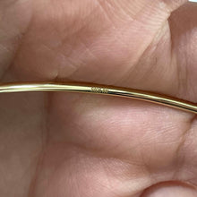 Load image into Gallery viewer, Gold Thread Bangle