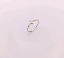 Load image into Gallery viewer, Dainty Square Ring
