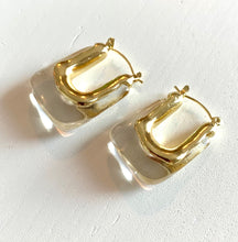 Load image into Gallery viewer, Its Crystal Clear Earrings
